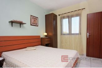 010 5238 30 Brac house with open sea view for sale