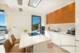 020 5244 30 Hvar villa with sea view for sale