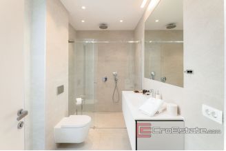 020 5244 30 Hvar villa with sea view for sale
