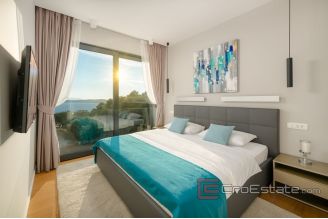 020 5244 30 Hvar villa with sea view for sale