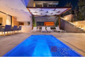 020 5244 30 Hvar villa with sea view for sale