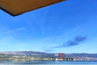 009 2040 42 island ciovo apartment house for sale