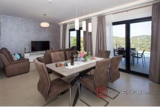 013 2035 82a Marina Luxury villas with sea view for sale