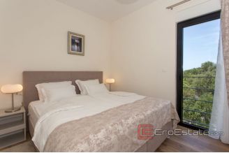 013 2035 82a Marina Luxury villas with sea view for sale