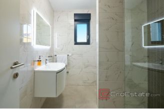 015 2043 66 Split area Newly built villa with sea view for sale