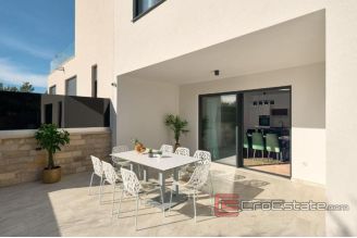 015 2043 66 Split area Newly built villa with sea view for sale