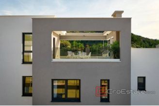 015 2043 66 Split area Newly built villa with sea view for sale