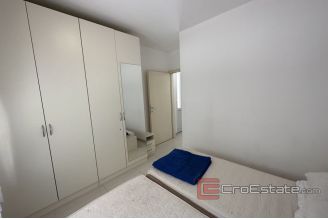 016 2036 67 Rogoznica house for sale