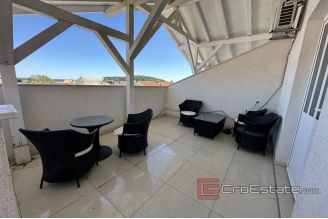 016 2036 67 Rogoznica house for sale