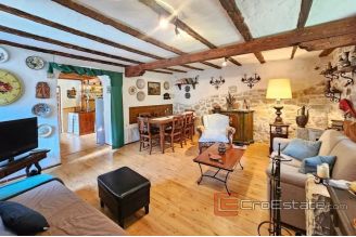 014 1014 22 Porec stone house for sale