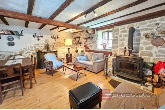 014 1014 22 Porec stone house for sale