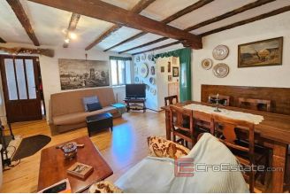 014 1014 22 Porec stone house for sale