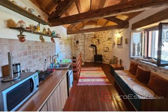 014 1014 22 Porec stone house for sale