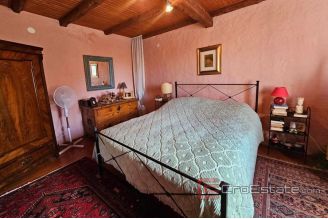 014 1014 22 Porec stone house for sale