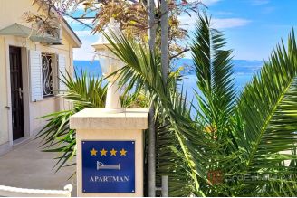 017 2030 50 near Omis house with sea view for sale