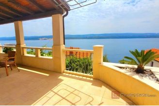 017 2030 50 near Omis house with sea view for sale