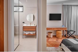 020 2022 361 Trogir villa with swimming pool for sale