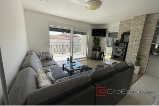 017 2030 51 Split area house with sea view for sale