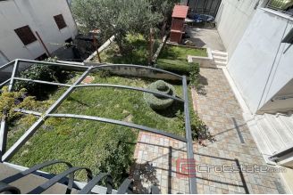 017 2030 51 Split area house with sea view for sale