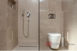 013 2018 225 Ciovo house first row to the sea for sale