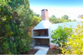 012 2021 340 Mljet house first row to the sea for sale