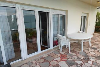014 2021 341 Ciovo house first row to the sea for sale