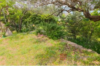 014 2021 341 Ciovo house first row to the sea for sale