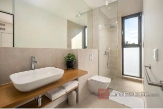 016 5248 30 Ugljan villa near the sea for sale