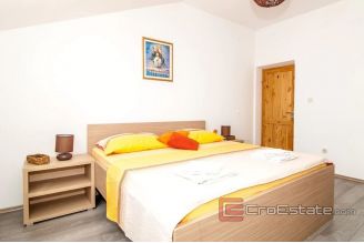 012 5250 30 Dubrovnik stone house in center for sale