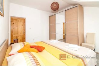 012 5250 30 Dubrovnik stone house in center for sale