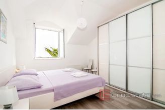 012 5250 30 Dubrovnik stone house in center for sale