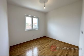 008 2043 69 Zadar spacious penthouse for sale