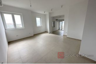 008 2043 69 Zadar spacious penthouse for sale
