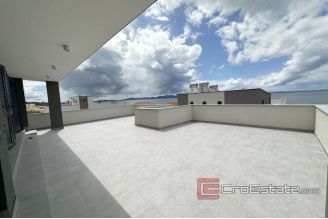 008 2043 69 Zadar spacious penthouse for sale