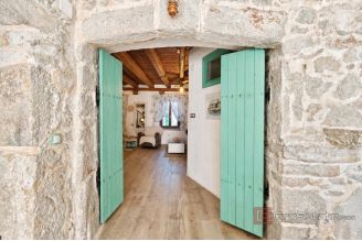 020 2016 552 island hvar renovated stone house with swimming pool for sale