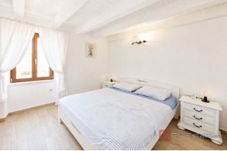 020 2016 552 island hvar renovated stone house with swimming pool for sale