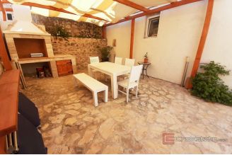 020 2016 552 island hvar renovated stone house with swimming pool for sale