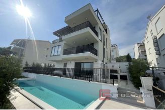 020 2035 25 island ciovo villa in great location for sale