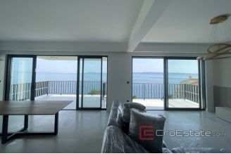 020 2035 25 island ciovo villa in great location for sale