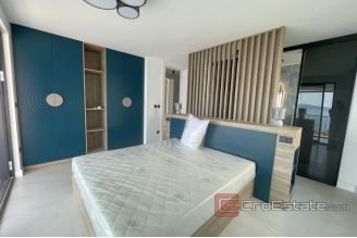 020 2035 25 island ciovo villa in great location for sale