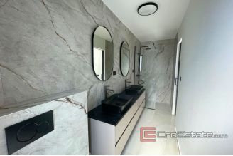 020 2035 25 island ciovo villa in great location for sale