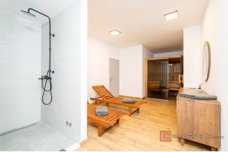 020  5259 30 Dubrovnik house in first row to the sea for sale