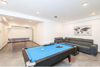 020  5259 30 Dubrovnik house in first row to the sea for sale