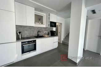 013 2030 55 Vodice Villa with sea view for sale