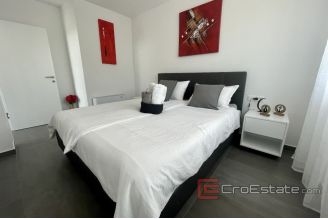 013 2030 55 Vodice Villa with sea view for sale