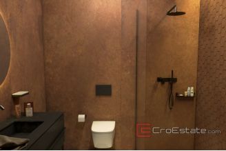 014 1016 01 Rovinj modern apartment for sale