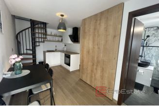 012 2030 56 Vodice Renovated apartment in a great location for sale