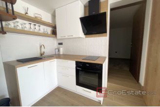 012 2030 56 Vodice Renovated apartment in a great location for sale
