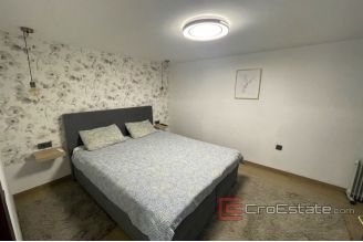 012 2030 56 Vodice Renovated apartment in a great location for sale