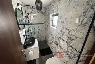 012 2030 56 Vodice Renovated apartment in a great location for sale